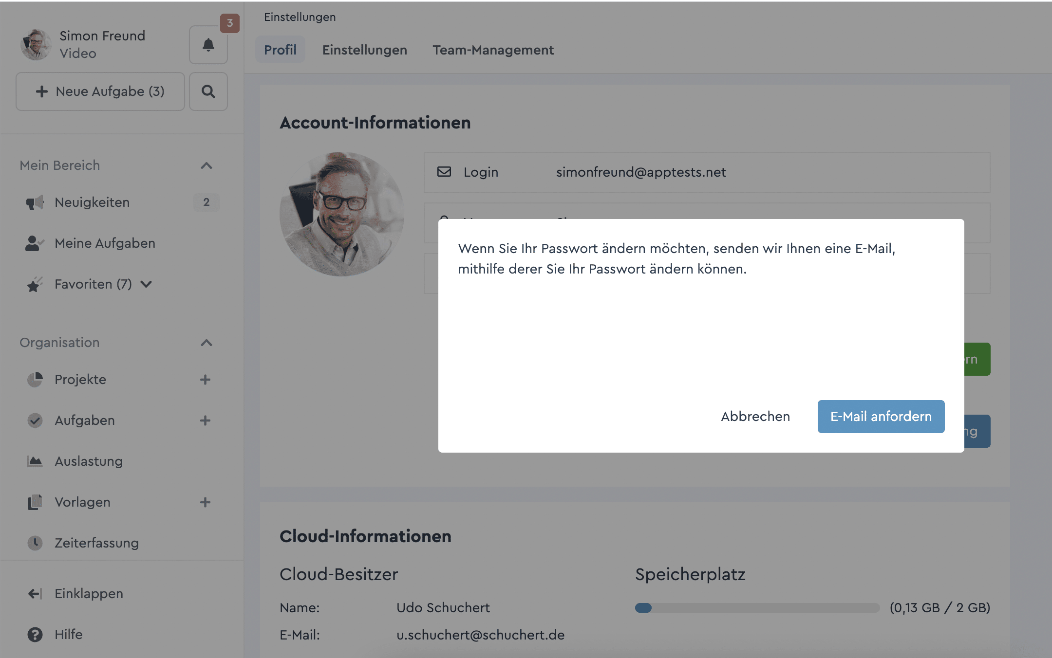 In den Einstellungen kannst Du Dein Passwort ändern