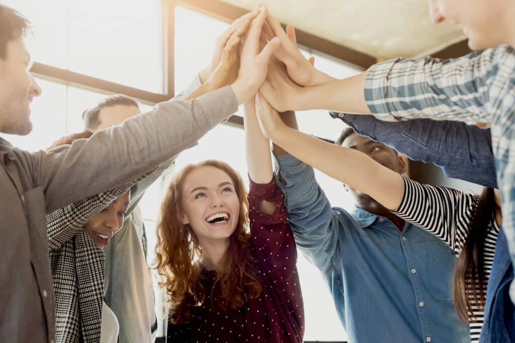 Wie gelingt der Projektstart mit einem Kick-Off-Meeting? Teambuilding-1