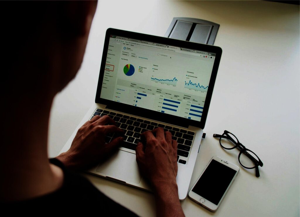 Warum Projektmanagement mit Excel (nicht) funktioniert campaign-creators-pypeCEaJeZY-unsplash-scaled-country