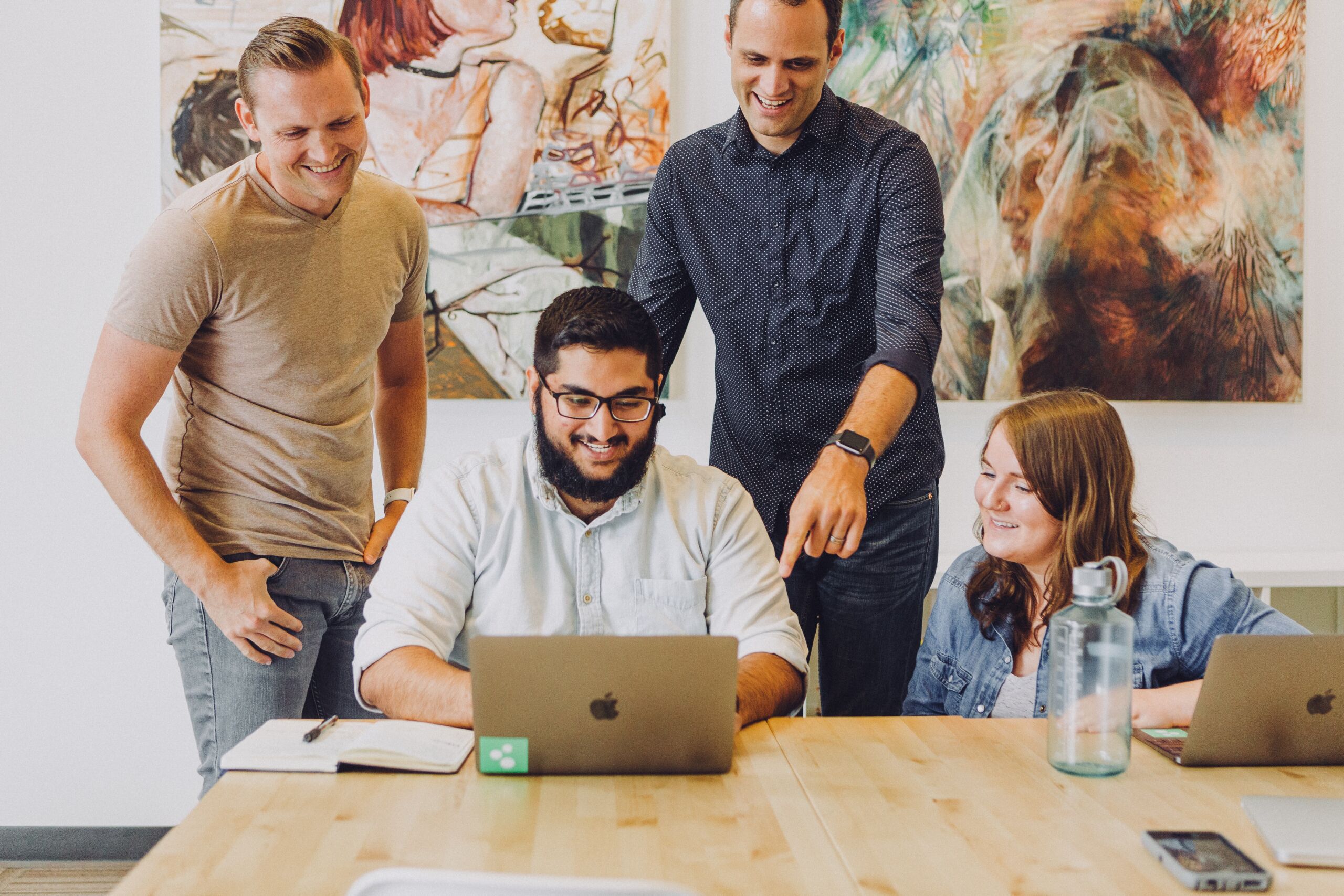 Teamarbeit im Büro