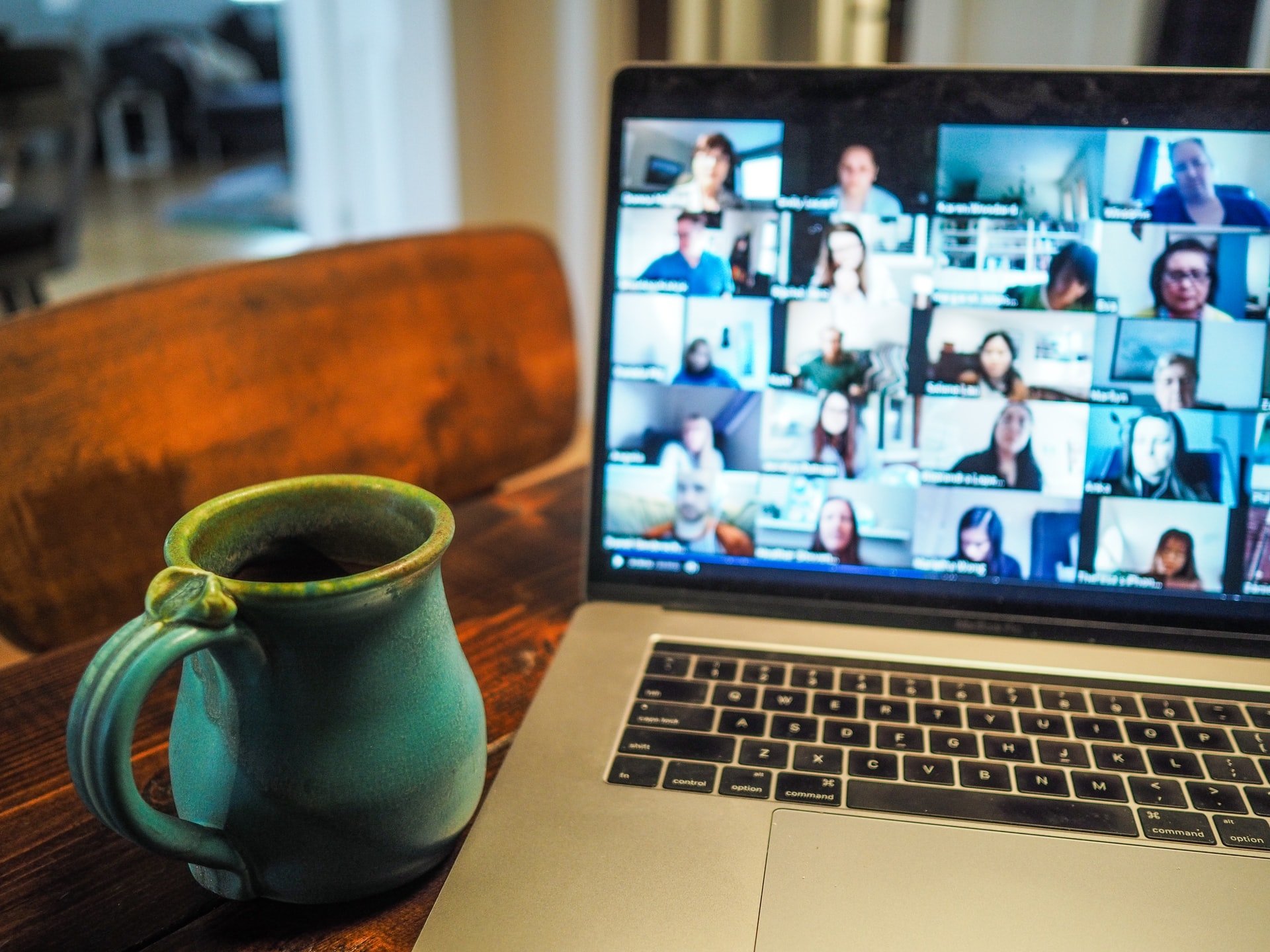 Video-Chats mit dem Team aus dem Home Office